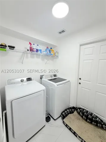 700 Connecticut Lehigh Acres FL 33936