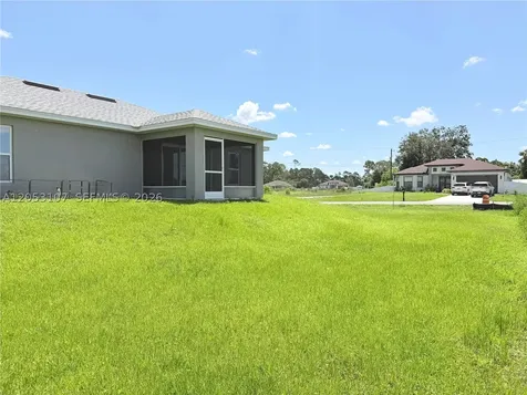 700 Connecticut Lehigh Acres FL 33936