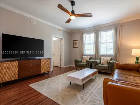 533 NE 3rd Avenue Fort Lauderdale FL 33301