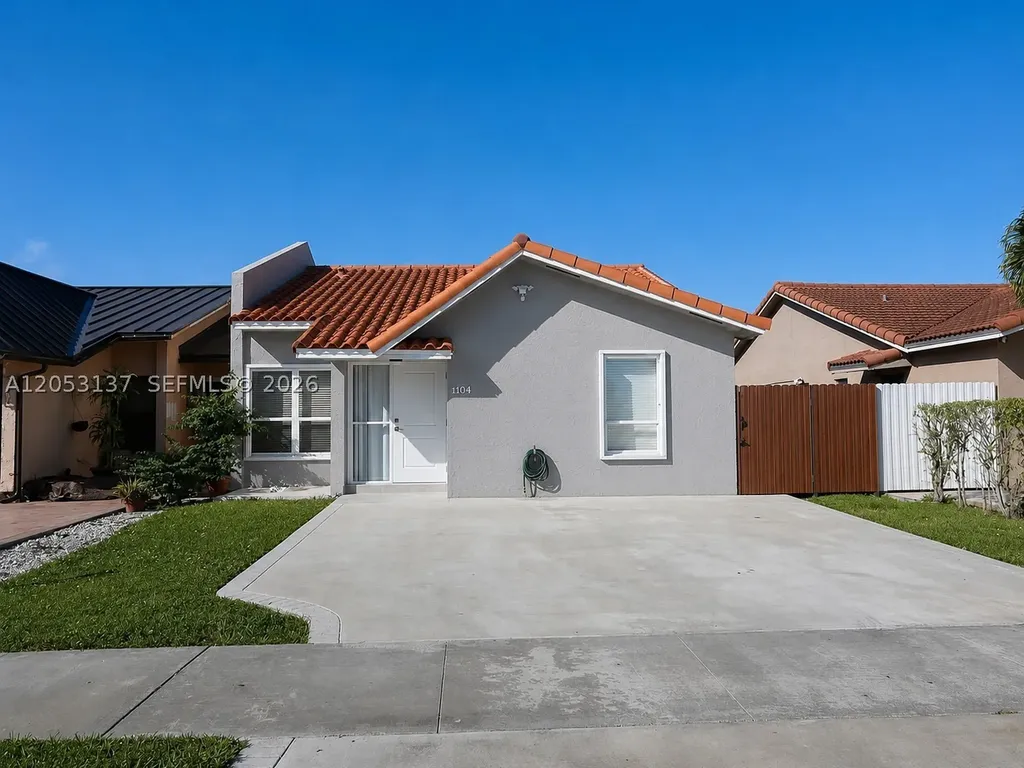 1104 SW 118th Court Miami FL 33184