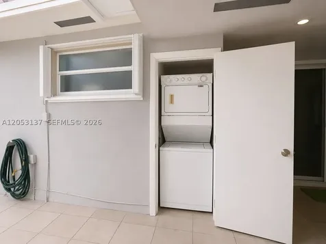 1104 SW 118th Court Miami FL 33184