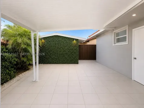 1104 SW 118th Court Miami FL 33184