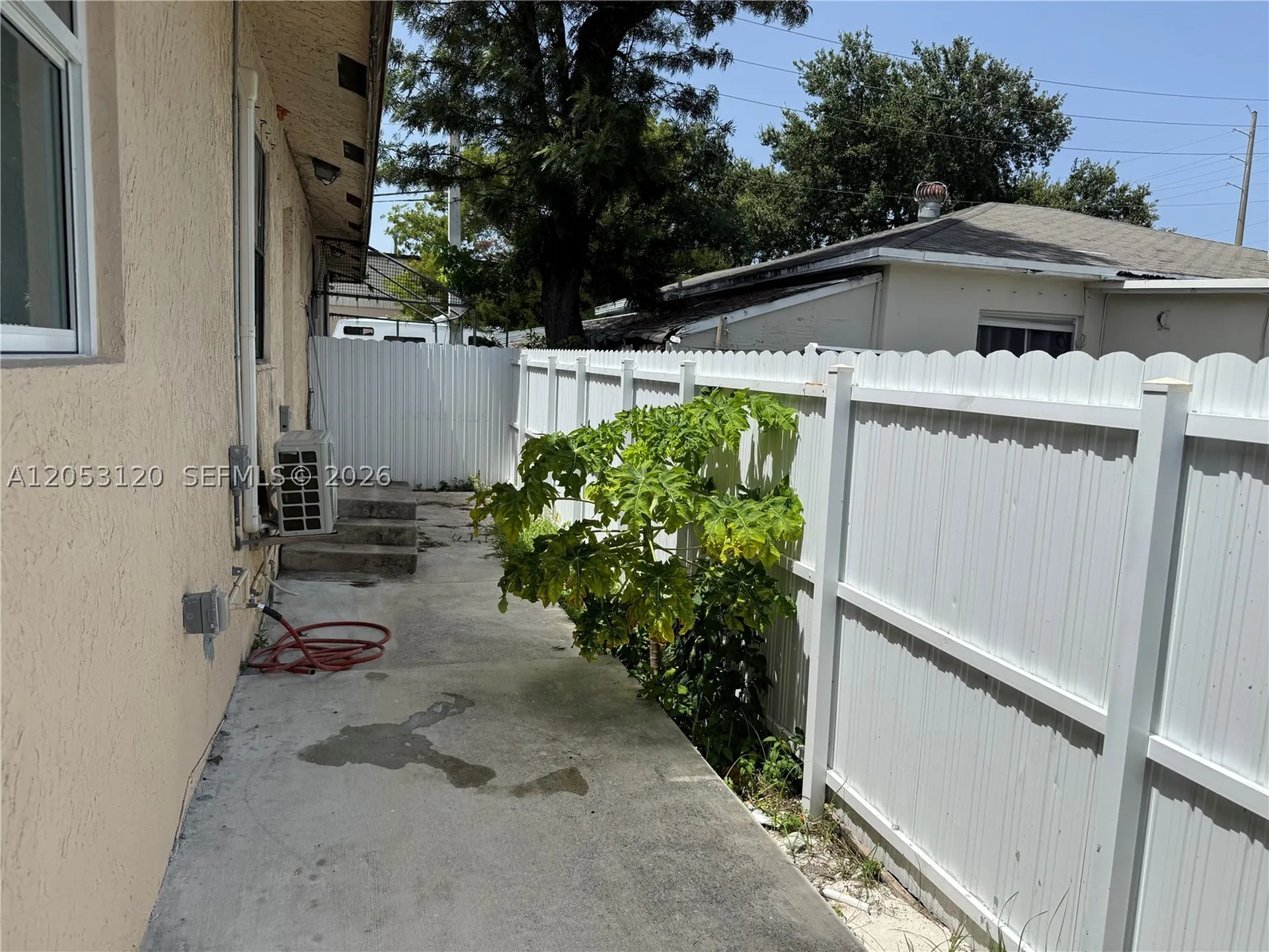 2120-2122 Thomas Street Hollywood FL 33020