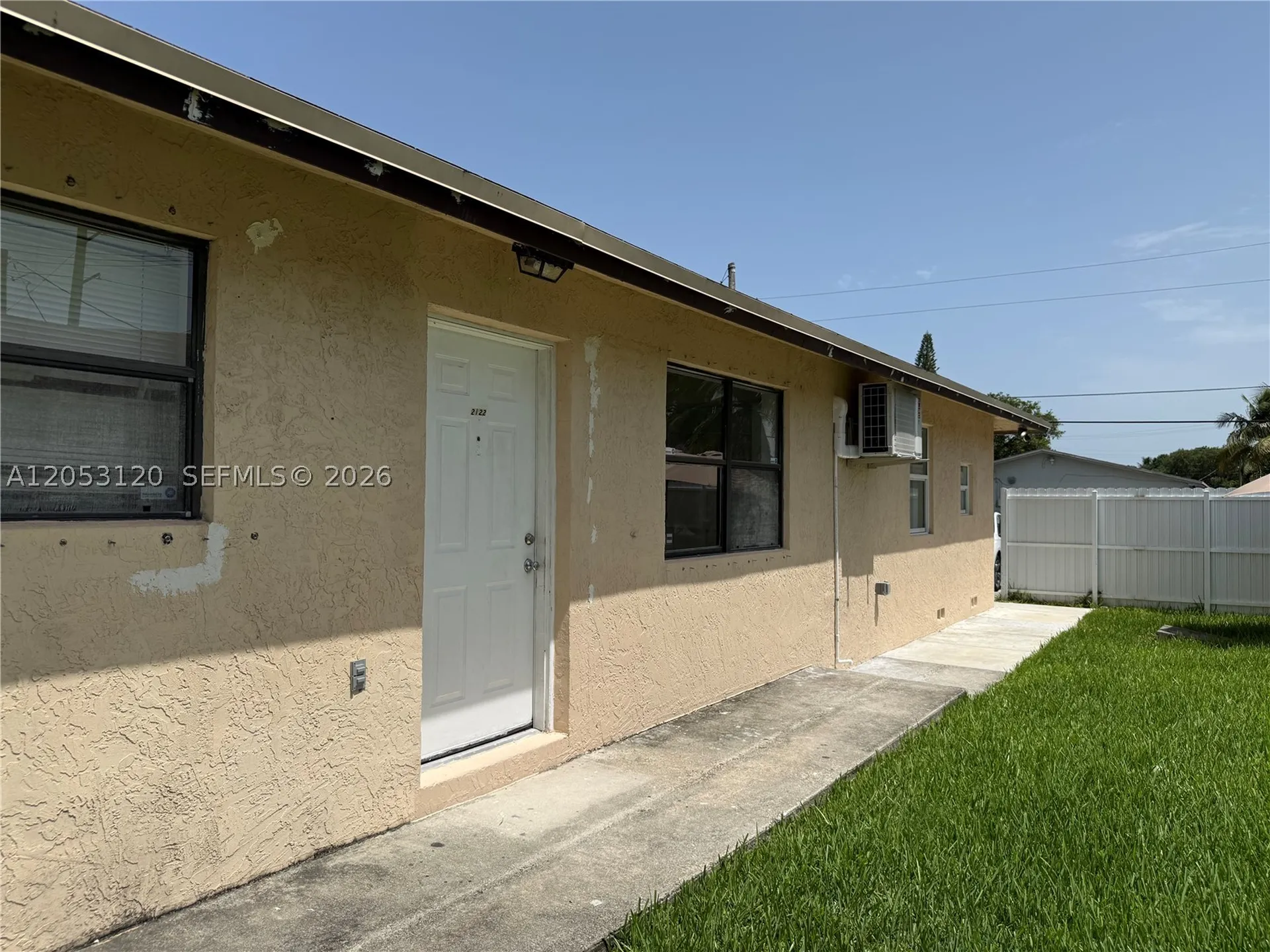 2120-2122 Thomas Street Hollywood FL 33020