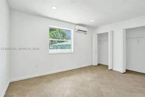 2120-2122 Thomas Street Hollywood FL 33020