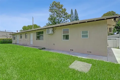 2120-2122 Thomas Street Hollywood FL 33020