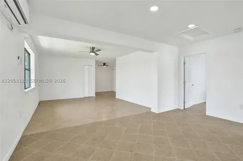 2120-2122 Thomas Street Hollywood FL 33020