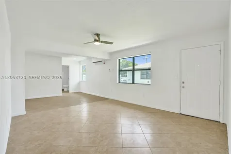 2120-2122 Thomas Street Hollywood FL 33020