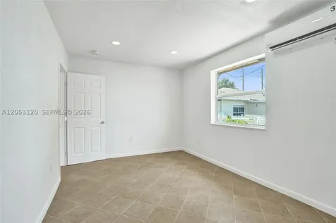 2120-2122 Thomas Street Hollywood FL 33020