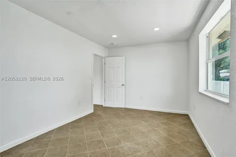 2120-2122 Thomas Street Hollywood FL 33020