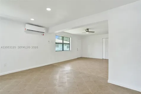 2120-2122 Thomas Street Hollywood FL 33020