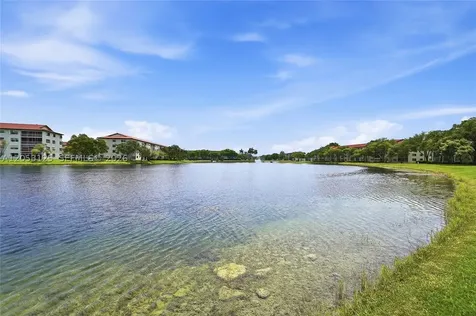 Pembroke Pines FL 33027