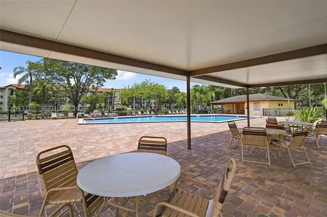 Pembroke Pines FL 33027