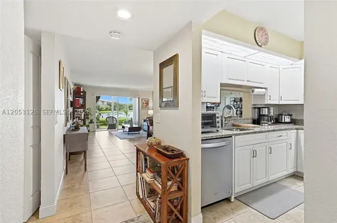 Pembroke Pines FL 33027