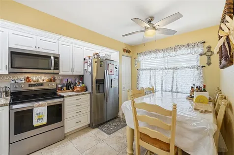 Pembroke Pines FL 33027