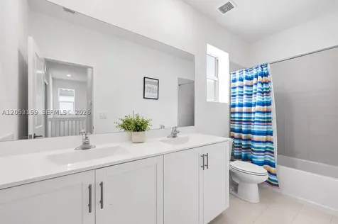 1367 SE 26th Terrace Homestead FL 33035