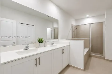 1367 SE 26th Terrace Homestead FL 33035