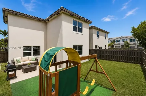 1367 SE 26th Terrace Homestead FL 33035