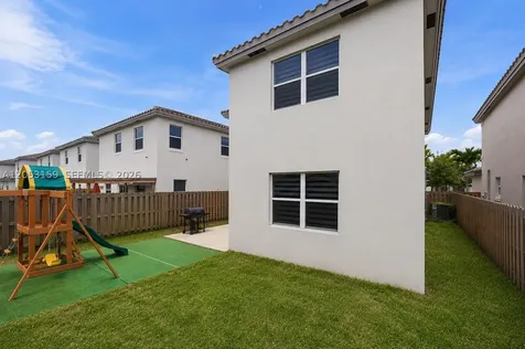 1367 SE 26th Terrace Homestead FL 33035