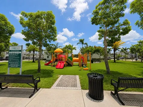 1367 SE 26th Terrace Homestead FL 33035