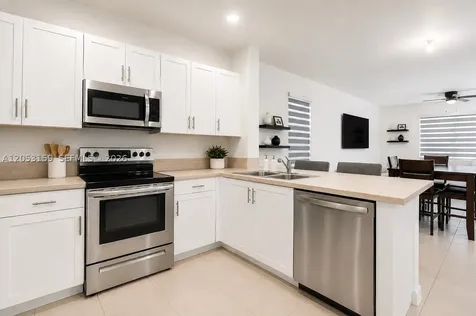 1367 SE 26th Terrace Homestead FL 33035