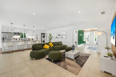 11121 Griffing Boulevard Biscayne Park FL 33161
