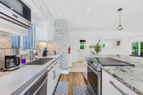11121 Griffing Boulevard Biscayne Park FL 33161