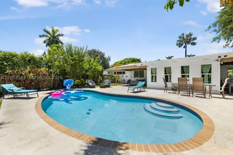 11121 Griffing Boulevard Biscayne Park FL 33161