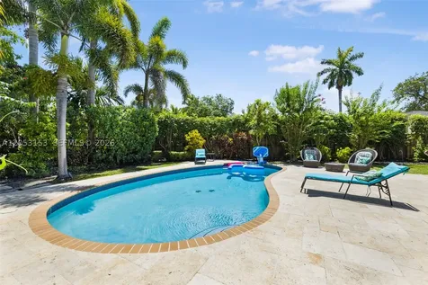 11121 Griffing Boulevard Biscayne Park FL 33161