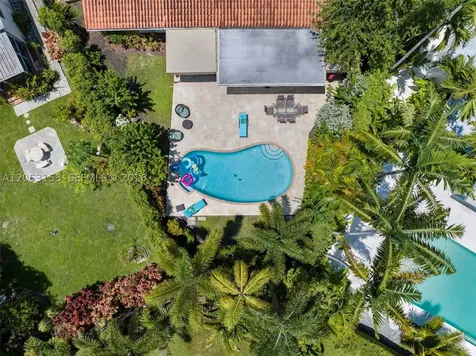 11121 Griffing Boulevard Biscayne Park FL 33161