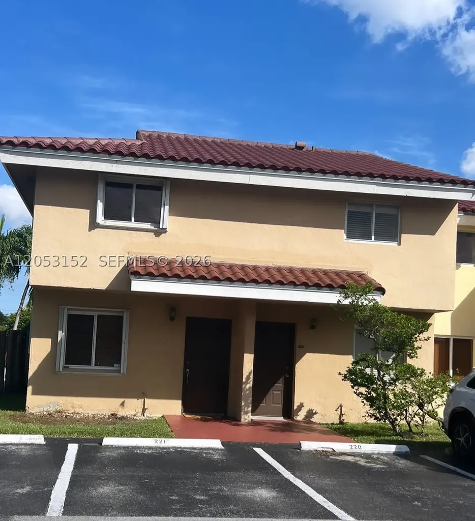 8261 SW 5th Terrace Miami FL 33126