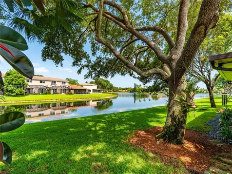 1707 SW 109th Terrace Davie FL 33324