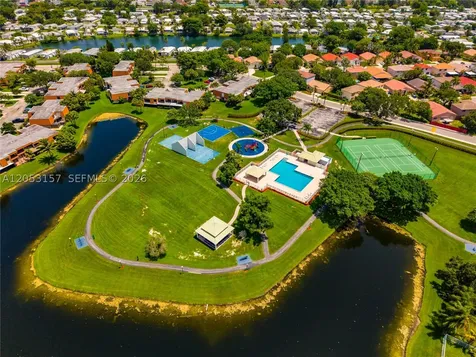1707 SW 109th Terrace Davie FL 33324