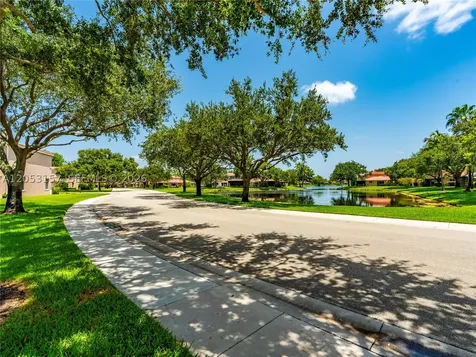 1707 SW 109th Terrace Davie FL 33324