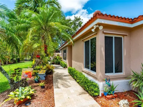 1707 SW 109th Terrace Davie FL 33324