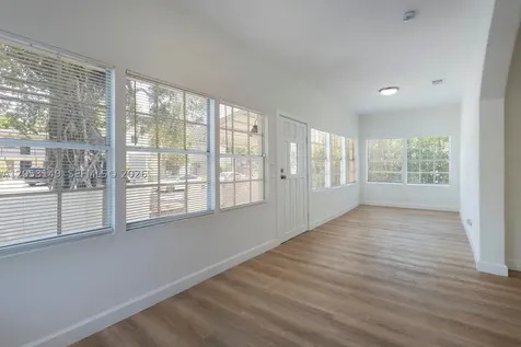 3628 Thomas Avenue Miami FL 33133