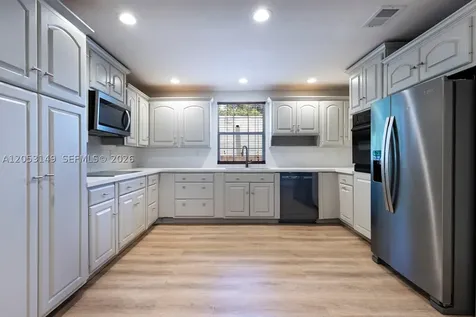 3628 Thomas Avenue Miami FL 33133