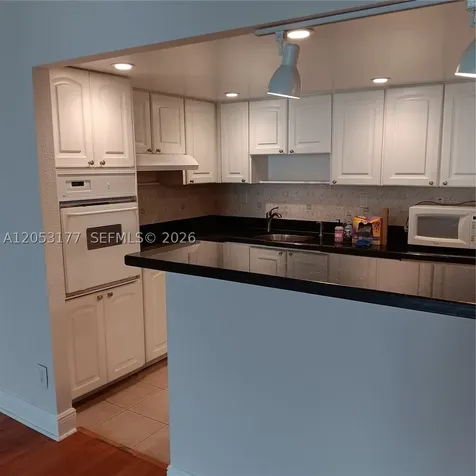 19390 Collins Avenue Sunny Isles Beach FL 33160