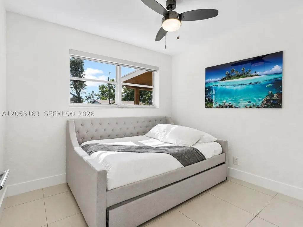 6441 Meade Street Hollywood FL 33024