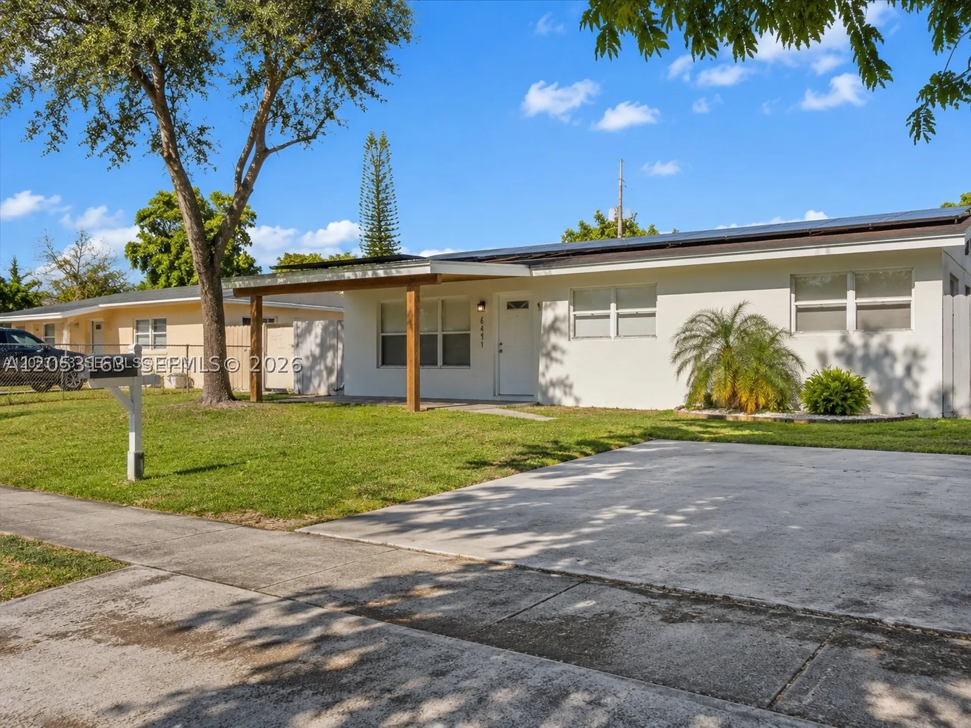 6441 Meade Street Hollywood FL 33024