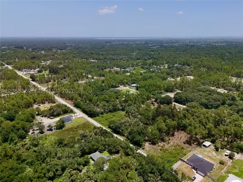 1210 Mcarthur Avenue Lehigh Acres FL 33972
