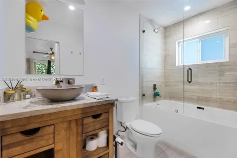821 84th Street Miami Beach FL 33141