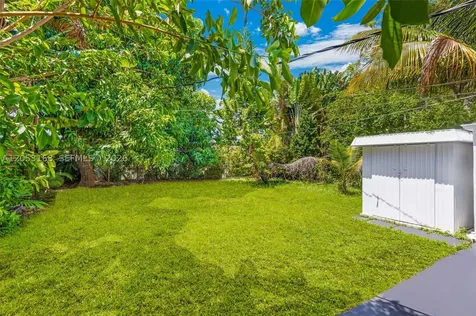821 84th Street Miami Beach FL 33141