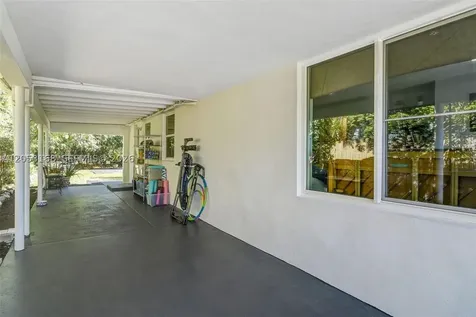 821 84th Street Miami Beach FL 33141