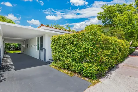 821 84th Street Miami Beach FL 33141