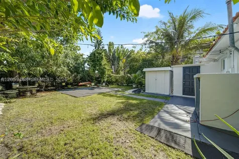 821 84th Street Miami Beach FL 33141