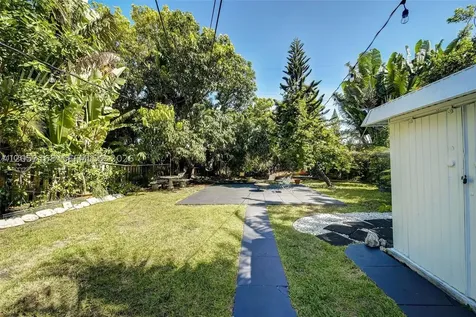 821 84th Street Miami Beach FL 33141