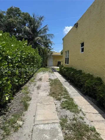 618 30th Street West Palm Beach FL 33407