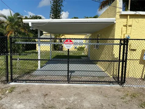 618 30th Street West Palm Beach FL 33407