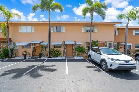 450 SE 7th Street Dania Beach FL 33004